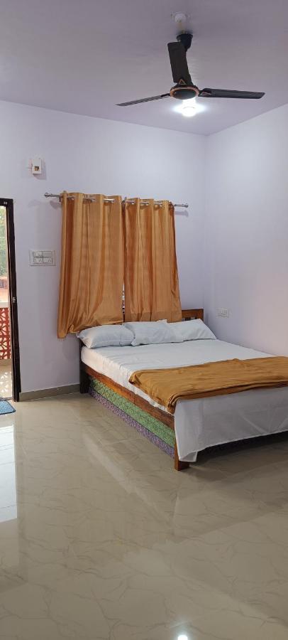 גוקרנה Mahalaxmi Guest House מראה חיצוני תמונה